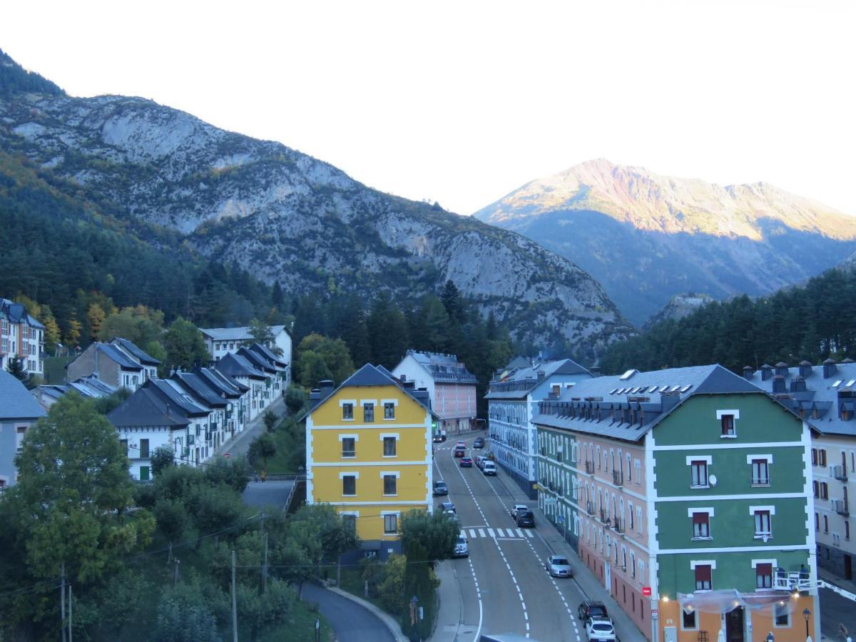 Appartement Atico Duplex Reformado Con Vistas A La Montana à Canfranc Extérieur photo
